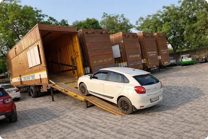 Affordable car transport and vehicle shifting services with insured and timely delivery